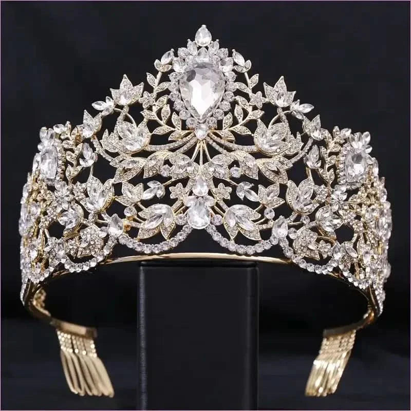 Baroque Style Large Rhinestone Wedding Crown for a Glamorous Look