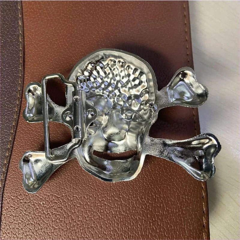 Bejeweled Skull Rhinestone Diamante Belt Buckle for a Bold Look