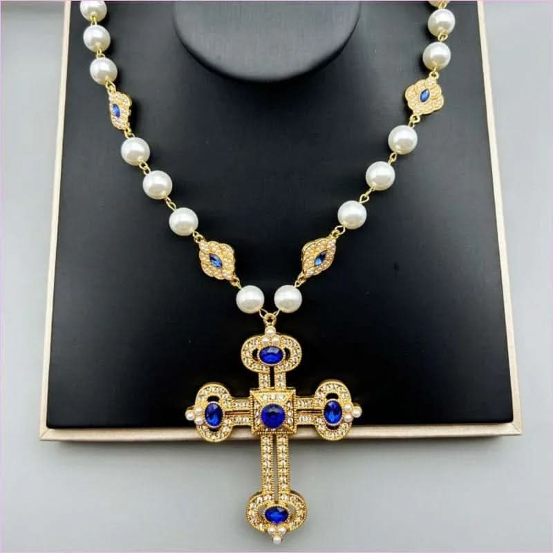 Crowned Pearl Necklace an Avant-garde Piece Marries Raw Power and Elegance