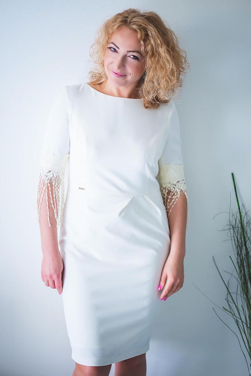 Plus Size Jersa Dress: Simple Style, 3/4 Sleeve & Frill