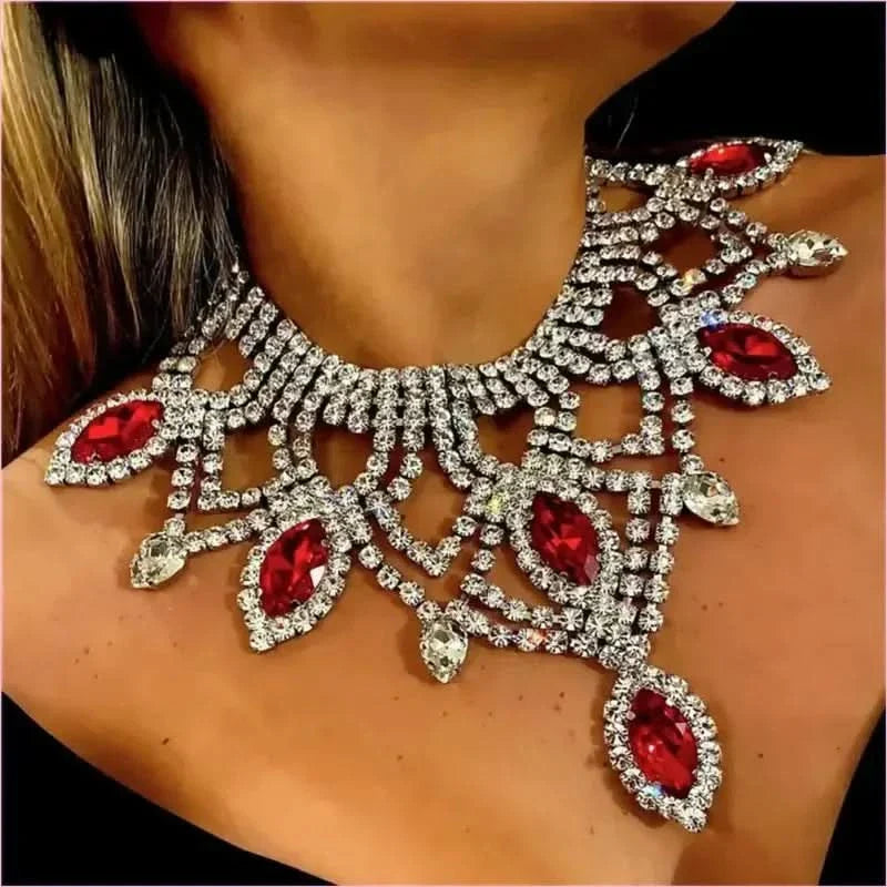 Exaggerated Crystal Large Floral-inspired Luxury Rhinestone Necklace