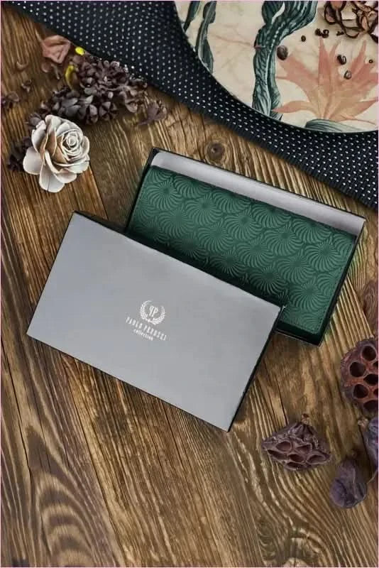 In58 Leather Wallet Unique Style