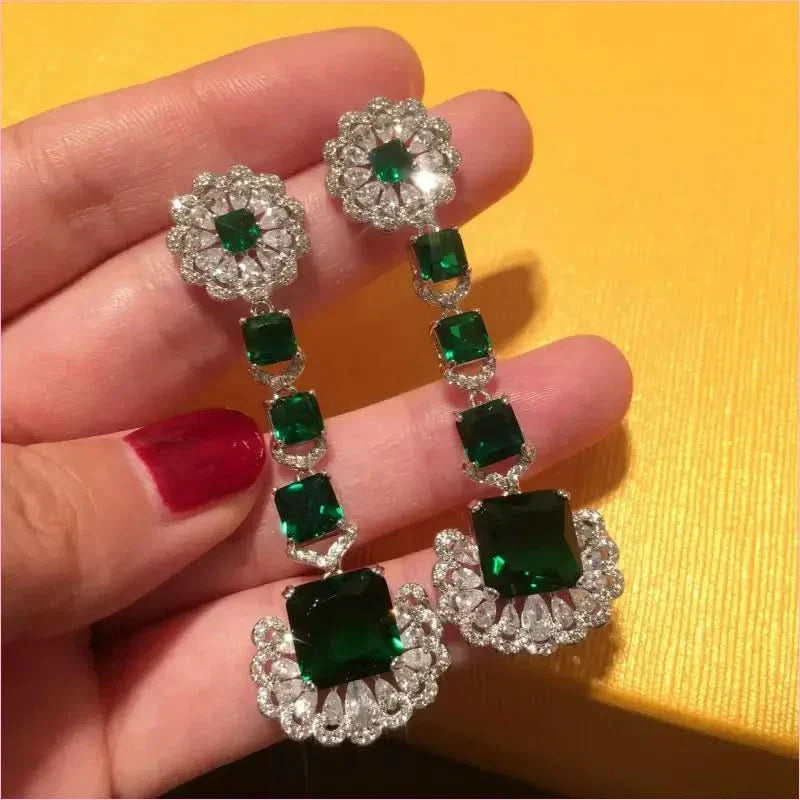 Luxurious Green Square Earrings with Emerald and Diamond Elegance